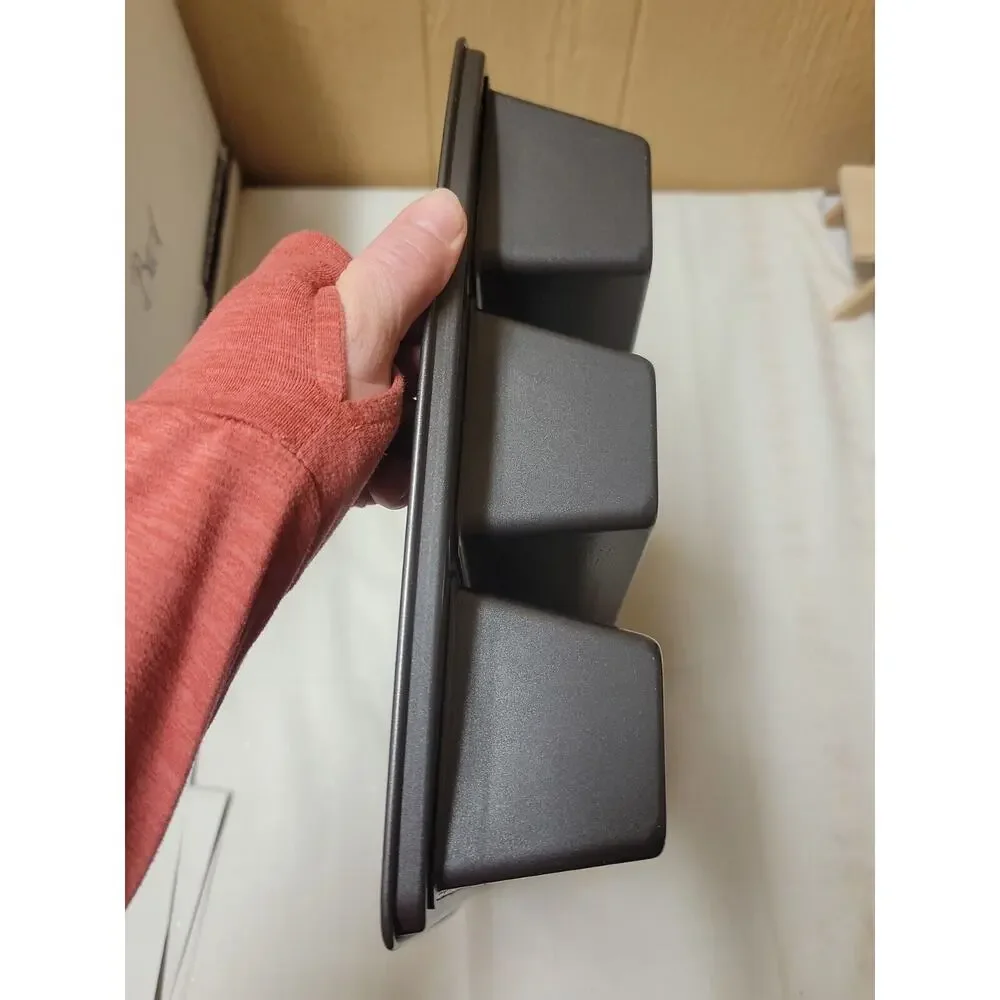 Chicago Metallic Triple Loaf Pan Elongated Heavy Duty 13